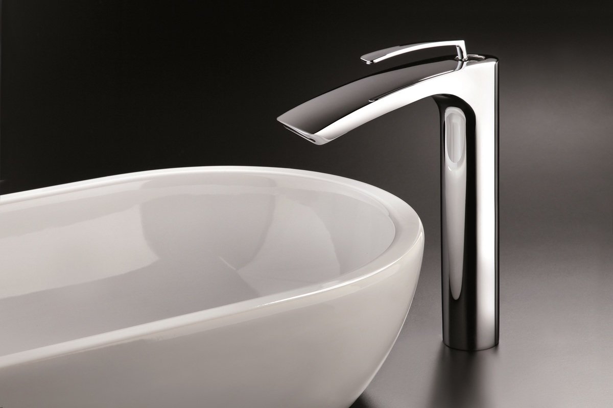 single hole faucets
