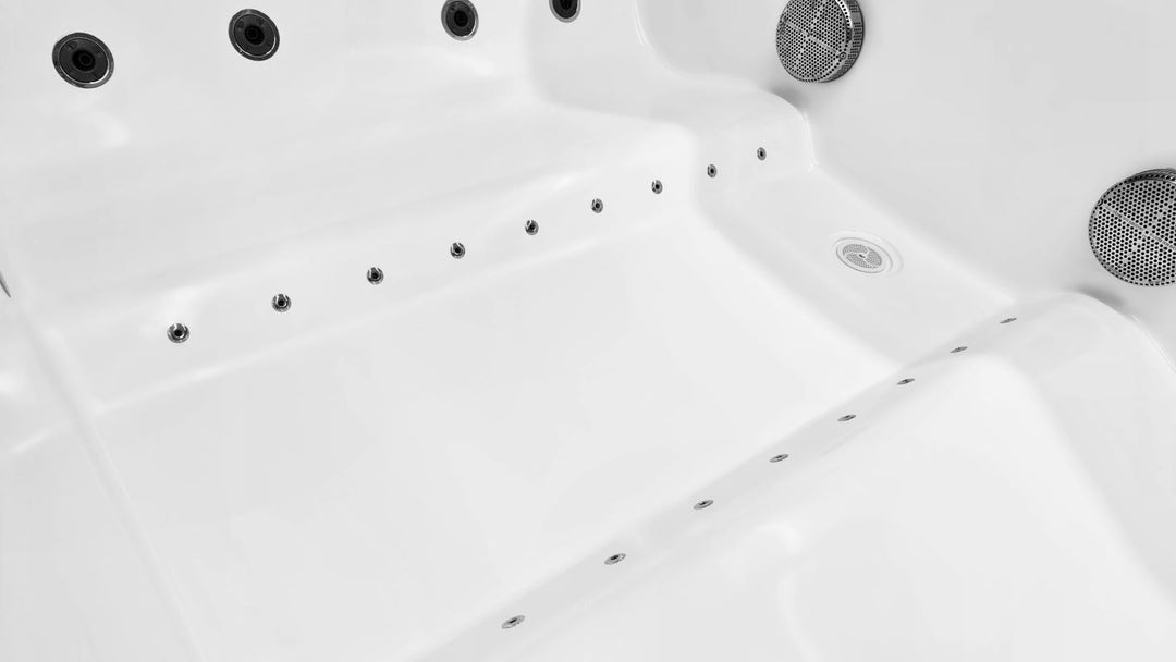 Downtown Built-In Spa