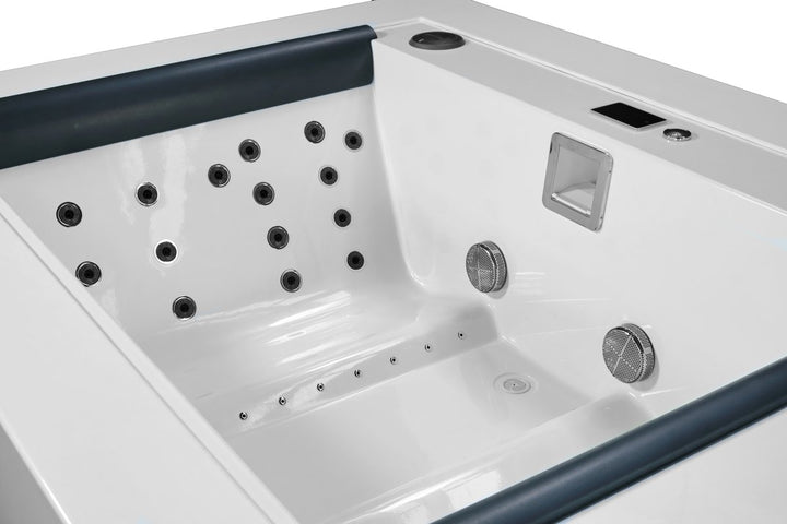 Downtown Built-In Spa