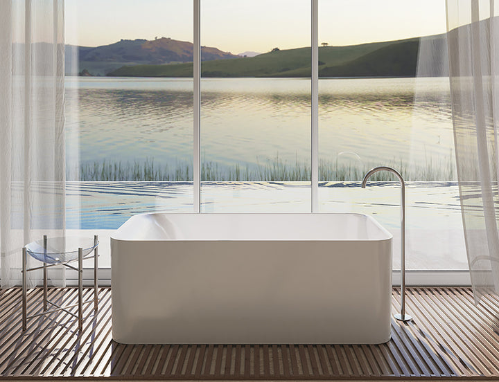 Almaza Freestanding Soaker