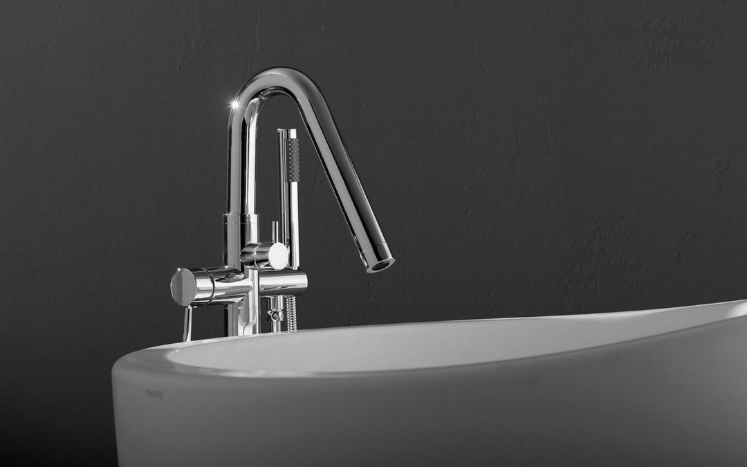 Colonna-120 Floor Mounted Tub Filler – Chrome