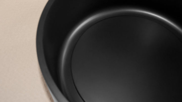 Solace-A Plus Black Round Vessel Sink