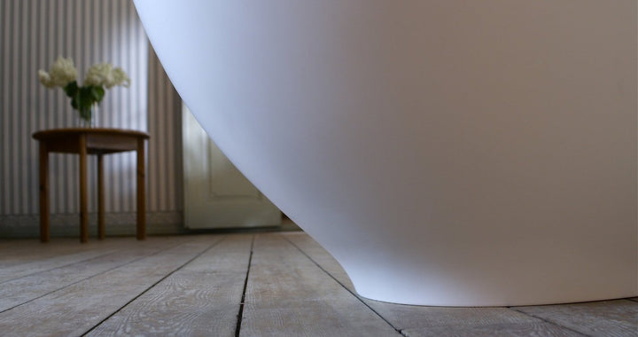 Karolina 2 Freestanding Solid Surface Bathtub