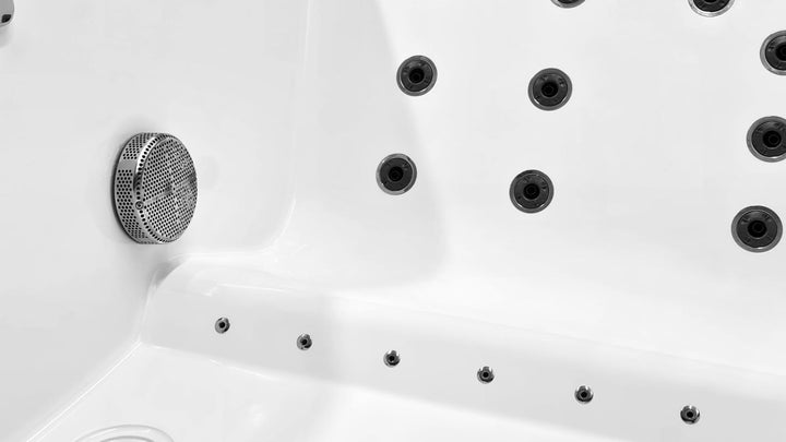 Downtown HydroRelax Pro Bathtub w Composite Panel (fmr. Maridur)