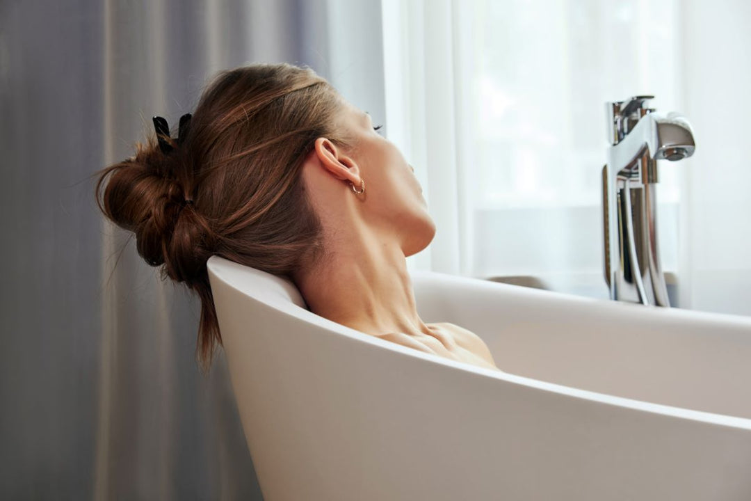 Lillian Freestanding Solid Surface Bathtub