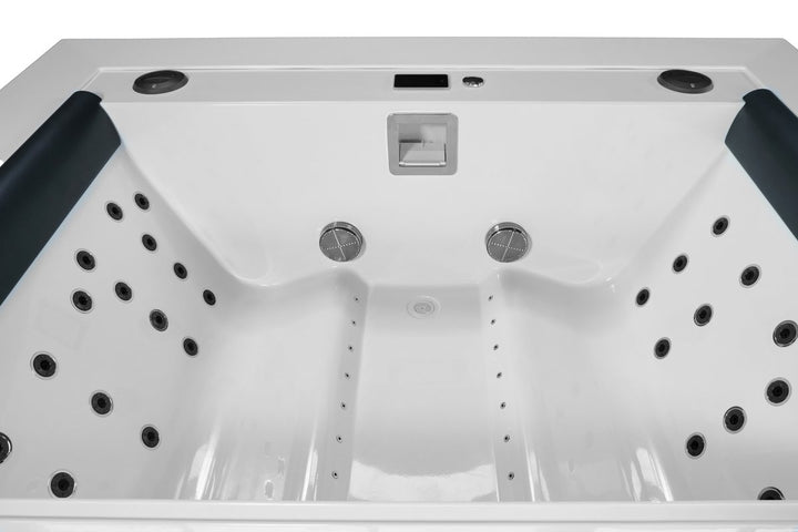 Downtown Built-In Spa