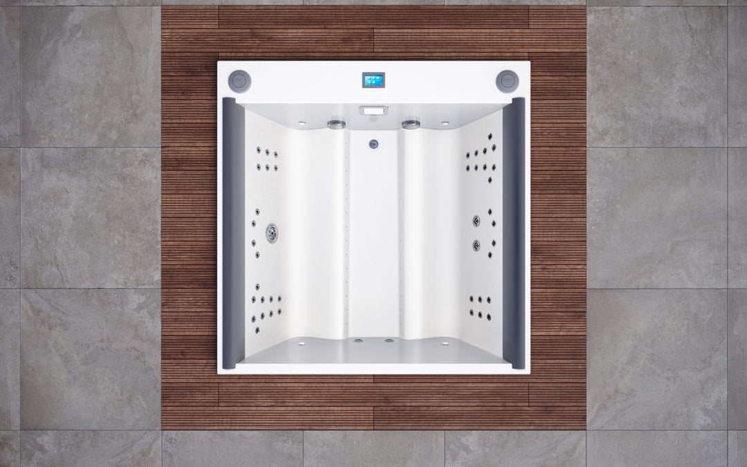 Downtown 2 Built-In Spa