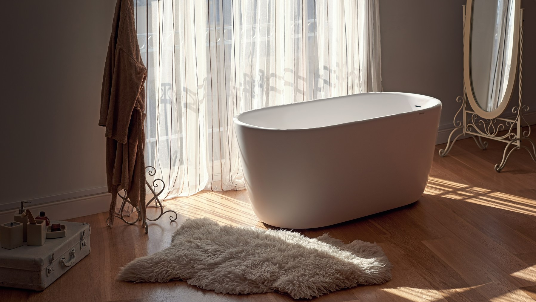 Lullaby Wht Freestanding Solid Surface Bathtub web(5) 16 9